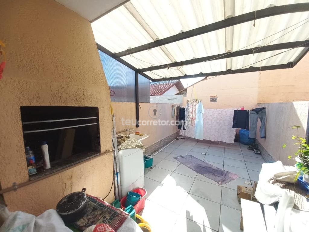 Casa Geminada / Duplex 2 Dorm.