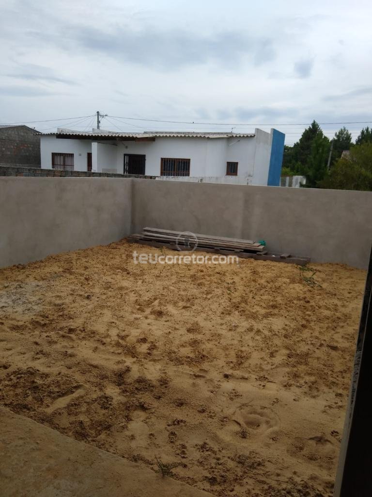Casa Geminada / Duplex 2 Dorm.