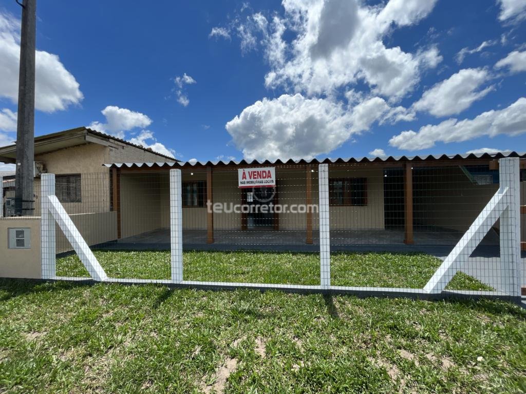 Casas / Sobrados 3 Dorm.