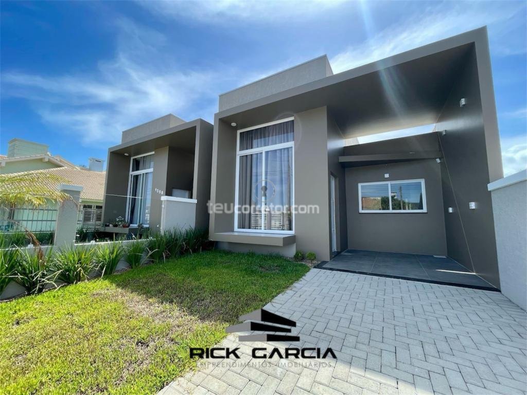 Casas / Sobrados 3 Dorm.