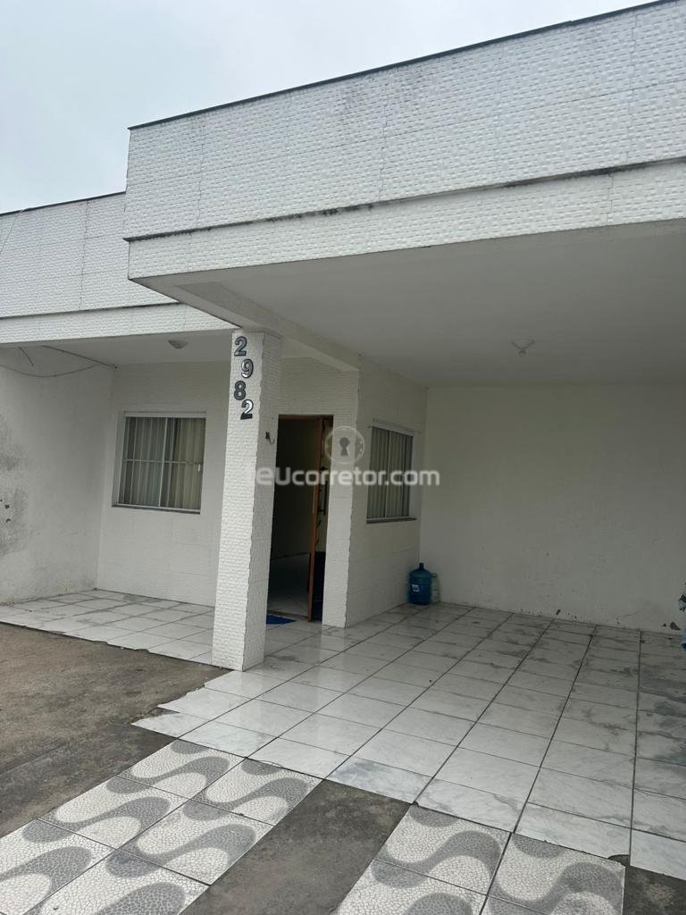 Casa Geminada / Duplex 3 Dorm.