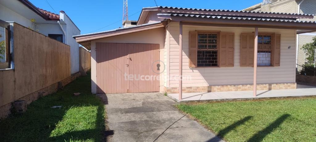 Casas / Sobrados 2 Dorm.