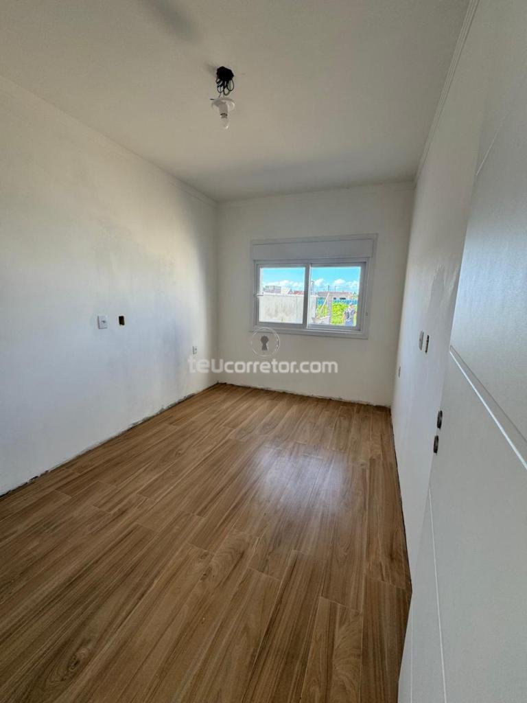 Casa Geminada / Duplex 3 Dorm.