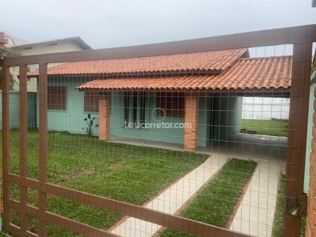 Casas / Sobrados 3 Dorm.
