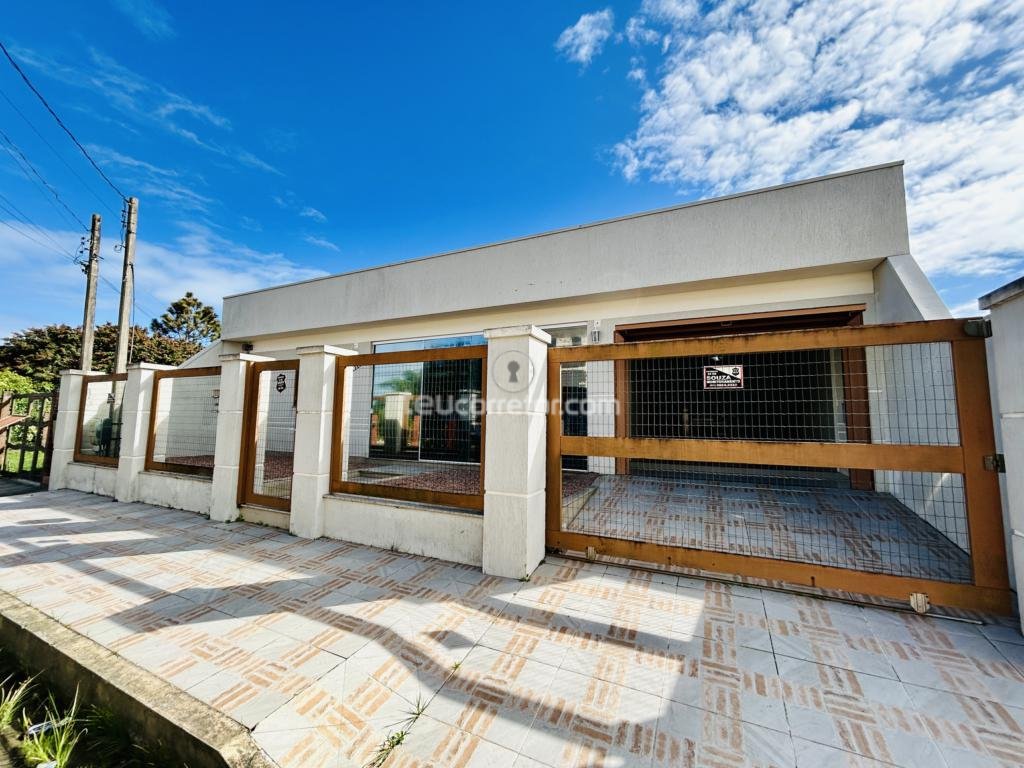 Casas / Sobrados 3 Dorm.