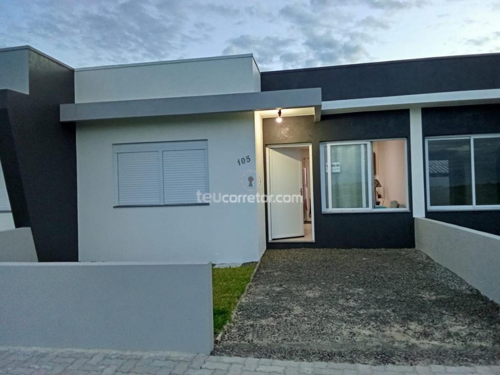 Casa Geminada / Duplex 2 Dorm.