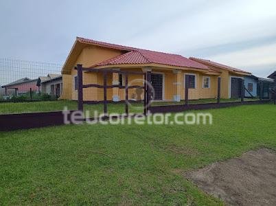 Casas / Sobrados 3 Dorm.