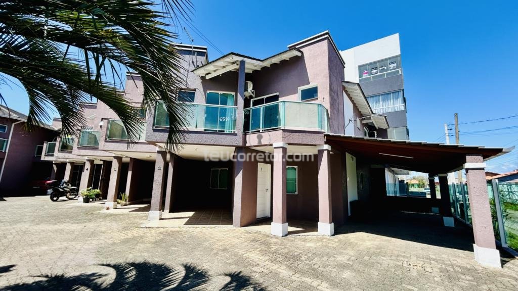 Casa Geminada / Duplex 2 Dorm.