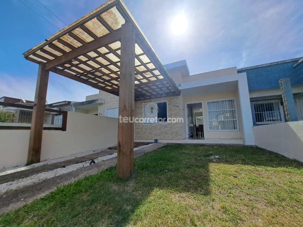 Casa Geminada / Duplex 2 Dorm.