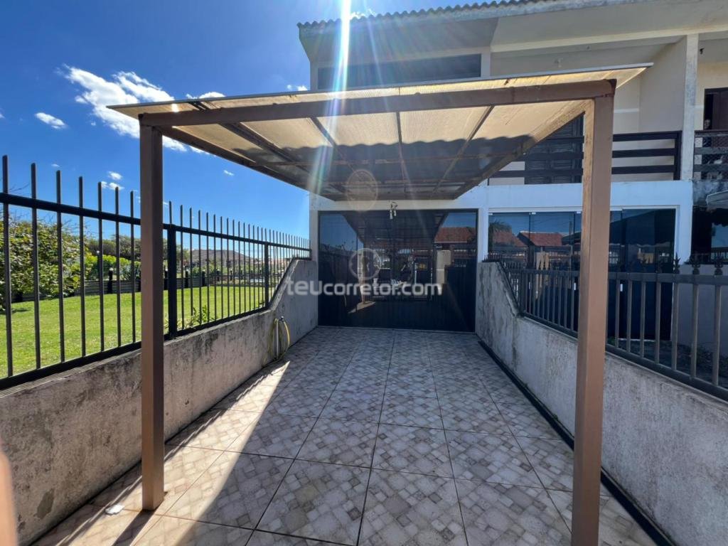 Casa Geminada / Duplex 2 Dorm.