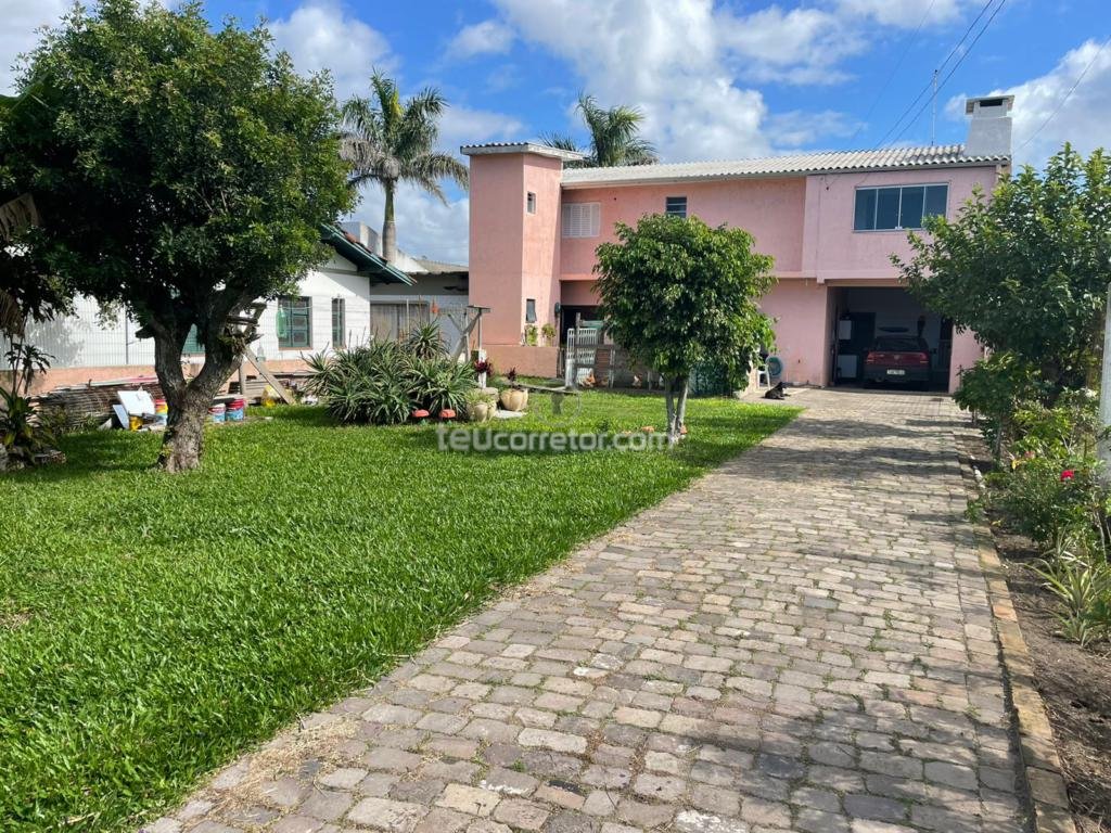 Casas / Sobrados 2 Dorm.