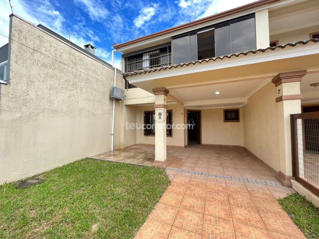 Casa Geminada / Duplex 3 Dorm.
