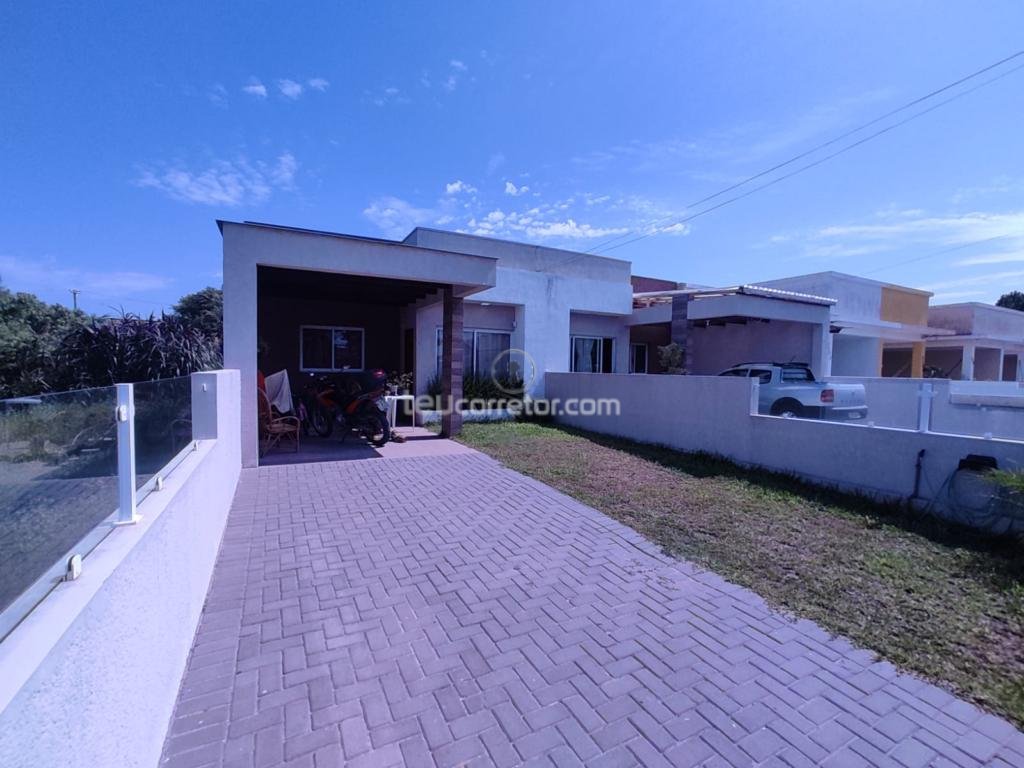 Casa Geminada / Duplex 2 Dorm.